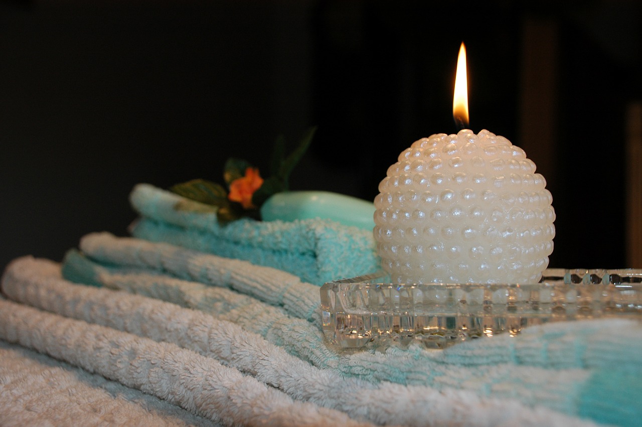 Candles, towels